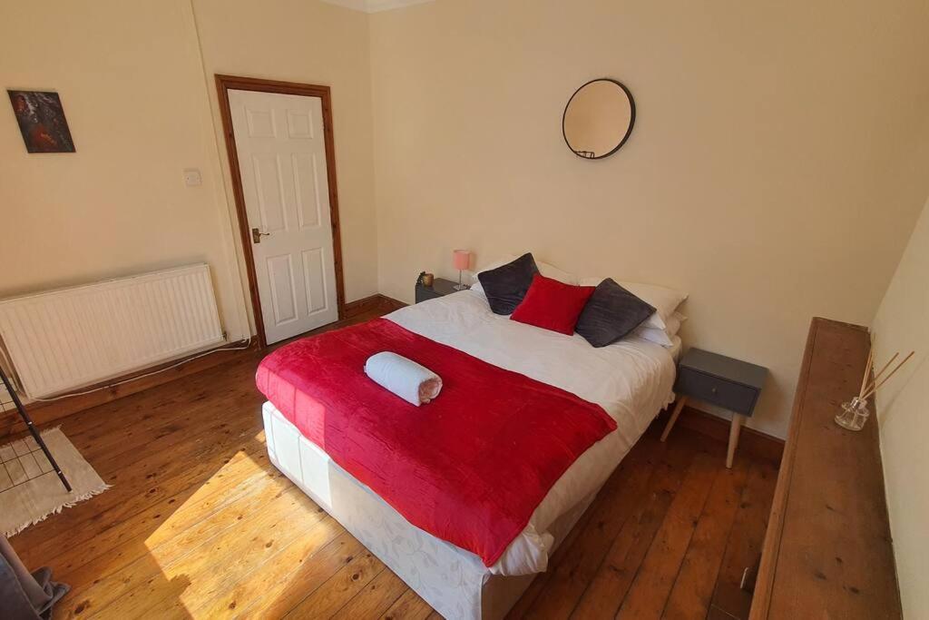 Free Netflix, Large House, Great Price Apartment Cardiff Exterior photo